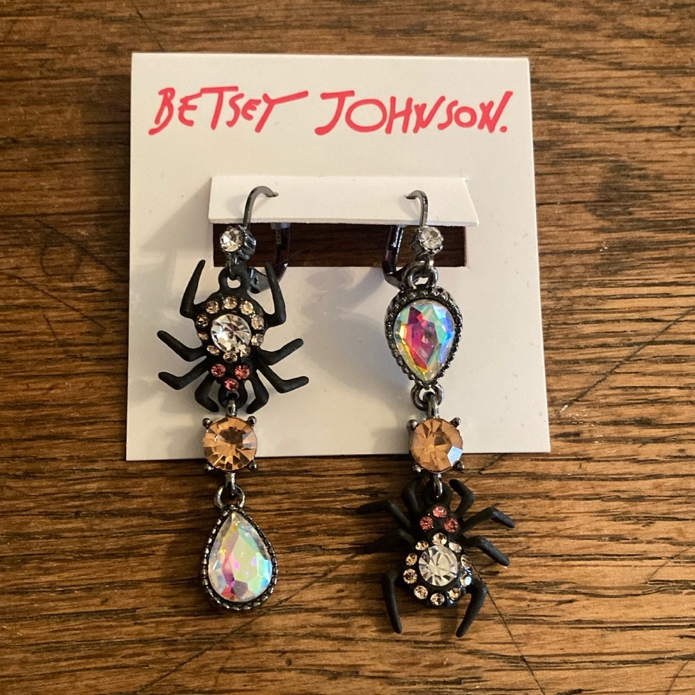 Betsey Johnson Spider 🕷️ Dangle Earrings NWT